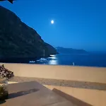 Seaside Leni