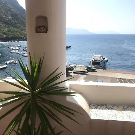 Seaside Отель Лени